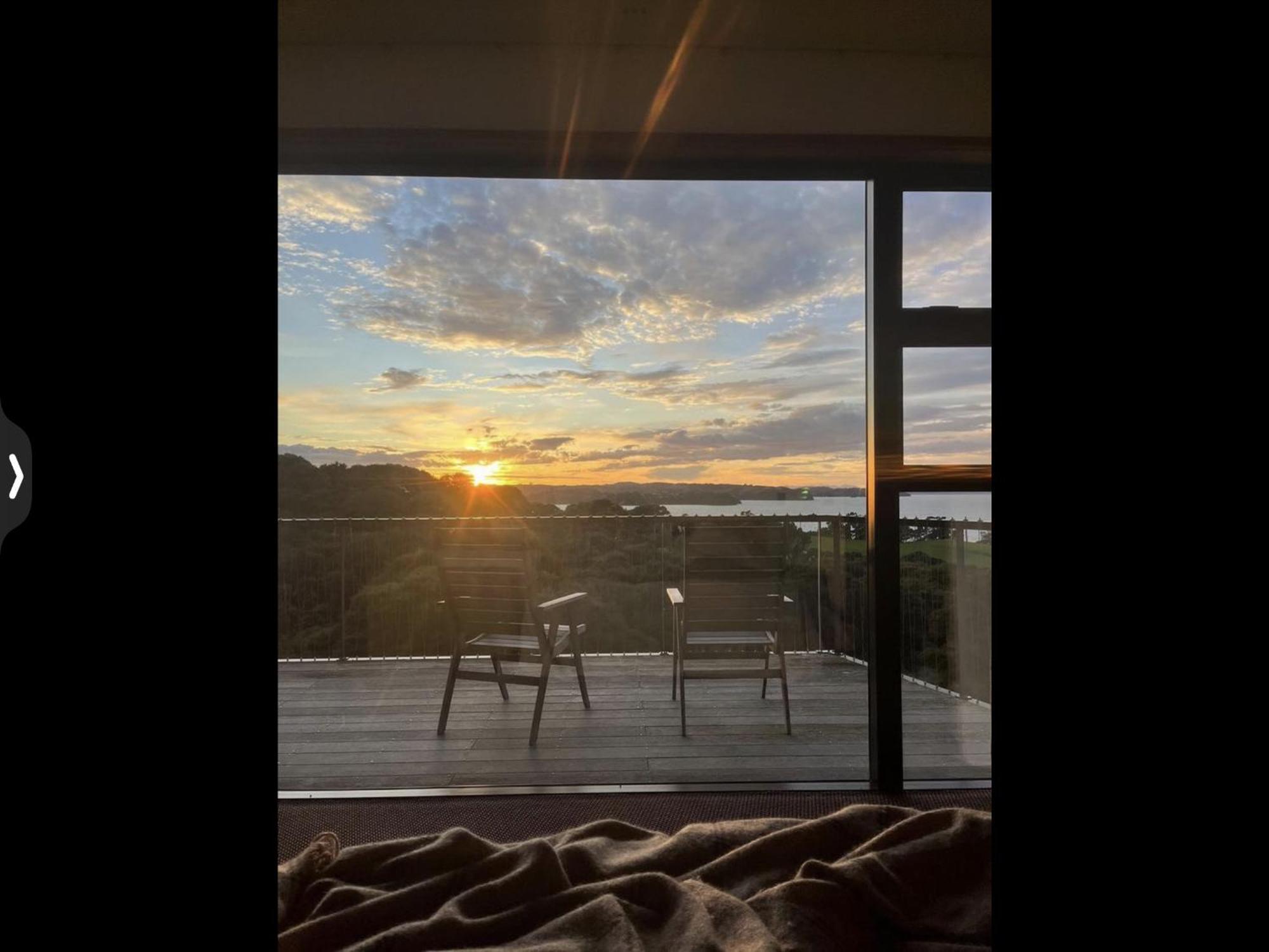 Hotel La Bodega Waiheke Island Surfdale Exterior foto